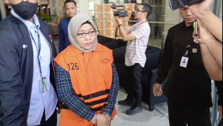 KPK Tahan Pegawai BPK Usai Terjaring Operasi Tangkap Tangan. (Foto: Nur Khabibi/iNews Media Group)