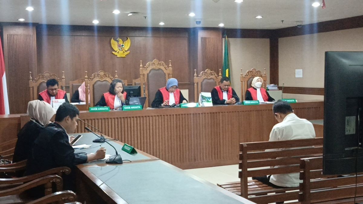 Acset Indonusa (ACST) Divonis Pidana Denda Rp350 Juta Terkait Kasus Korupsi Tol MBZ. (Foto: Nur Khabibi/iNews Media Group)