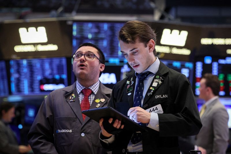 Wall Street Ditutup Menguat usai AS-Iran Tandatangani Kesepakatan Damai (FOTO:Dok Laman Investing)