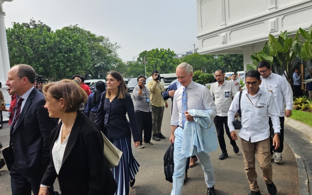 Presiden Prabowo Bertemu Profesor Imperial College London di Istana