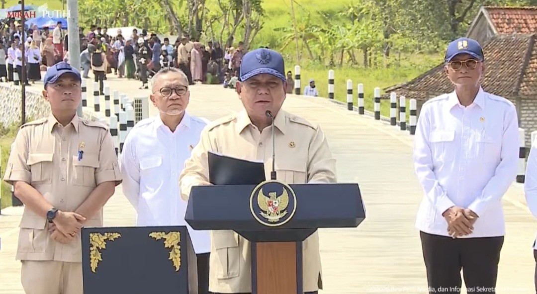 Prabowo Resmikan 1.151 Km Jalan Daerah di Seluruh Indonesia, Jadi Urat Nadi Ekonomi Rakyat (FOTO:Dok Ist/BPMI Setpres)