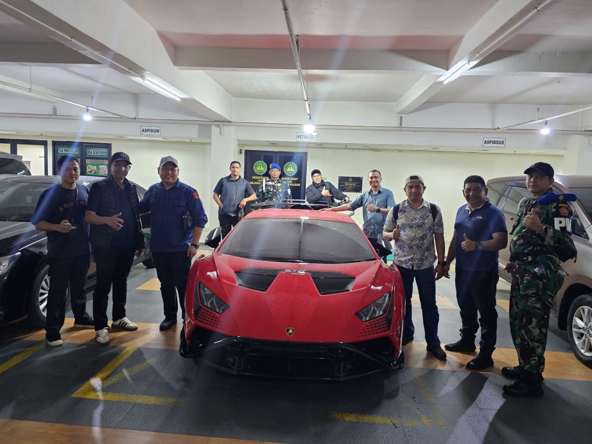 Kejagung Sita Lamborghini hingga Dumptruck dalam Kasus Korupsi Bauksit di Kalbar. (Foto: iNews Media Group)