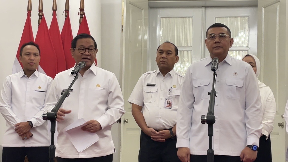 Hadiah HUT Jakarta, BPN Serahkan 499 Sertifikat Tanah Senilai Rp22,2 Triliun. (Foto: MNC Media)