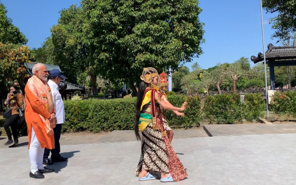 Presiden Prabowo dan PM Modi Tiba di Prambanan, Disambut Tari Klasik Rama Shinta