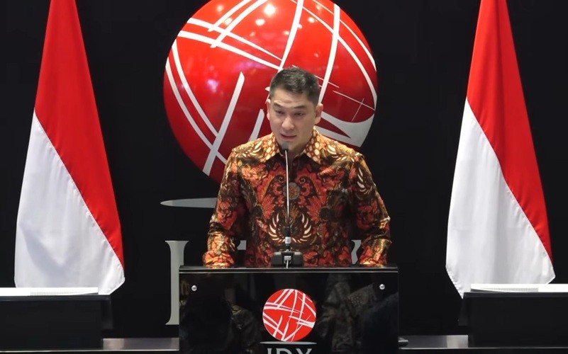 PT Esa Medika Mandiri Tbk resmi mencatatkan saham perdana di Bursa Efek Indonesia (BEI) dengan kode saham EMMI, Rabu (8/7/2026). (Foto: Ist)