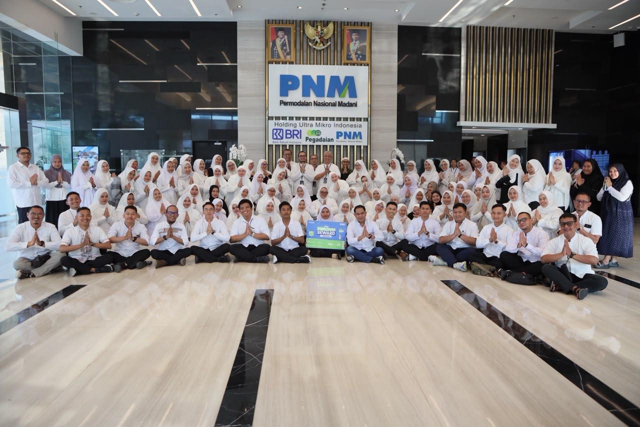 PNM Beri Employee Reward, Berangkatkan Ribuan Karyawan Terbaiknya Umrah ke Tanah Suci. (Foto: Dok. PNM)