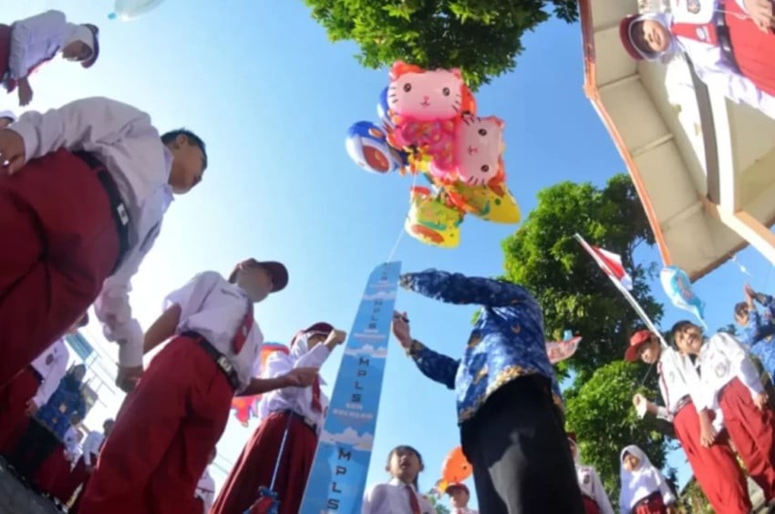 Pramono Perbolehkan ASN Jakarta Masuk Telat untuk Antar Anak Sekolah, Berlaku hingga 15 Juli 2026 (FOTO:iNews Media Group)