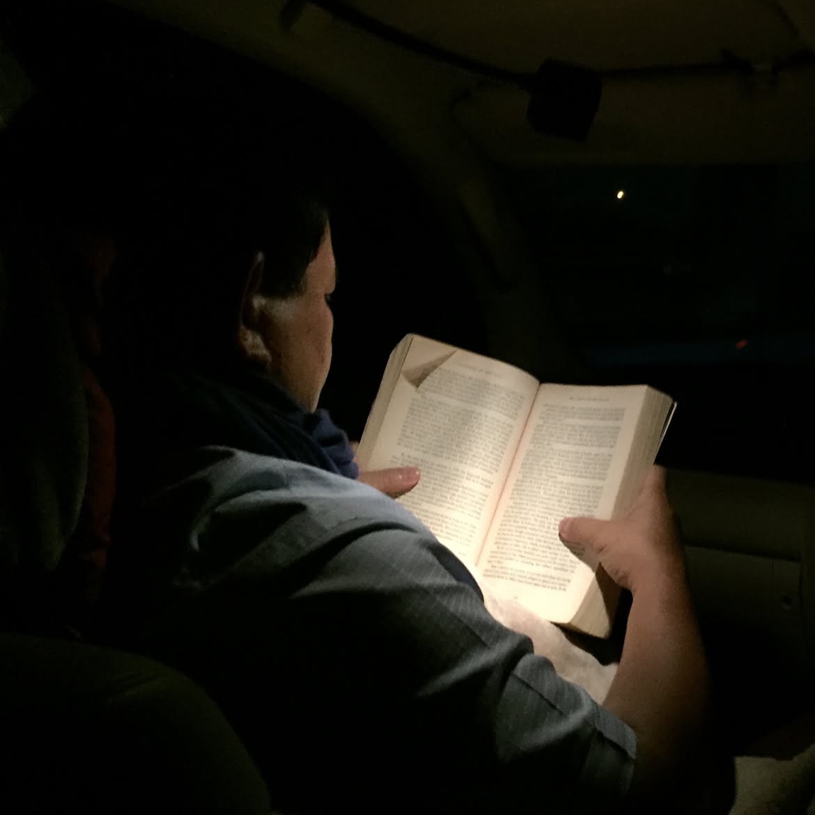 Intip Koleksi Buku Prabowo di Perpustakaan Pribadinya, dari Sejarah Perang hingga Filsafat. (Foto: Instagram/Dirgayuza)
