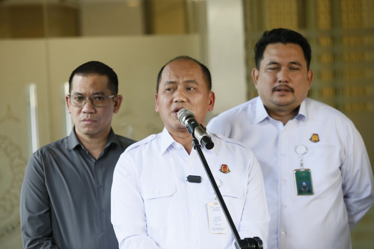 Ada Sprindik Baru, Kejagung Sebut Status Febrie Adriansyah Saksi Bukan Tersangka. (Foto: Achmad Al-Fiqri/iNews Media Group)