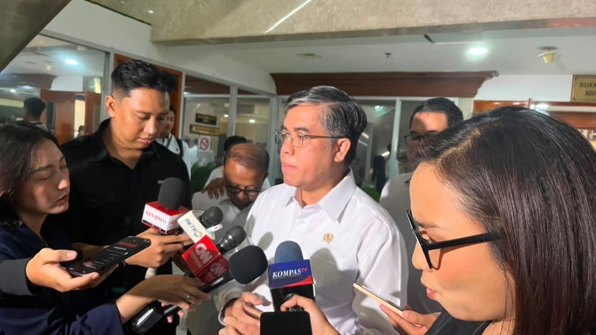 Menaker Sebut Satgas PHK Masih Aktif Pantau Perusahaan yang Rumahkan Karyawan. (Foto: Tangguh/iNews Media Group)