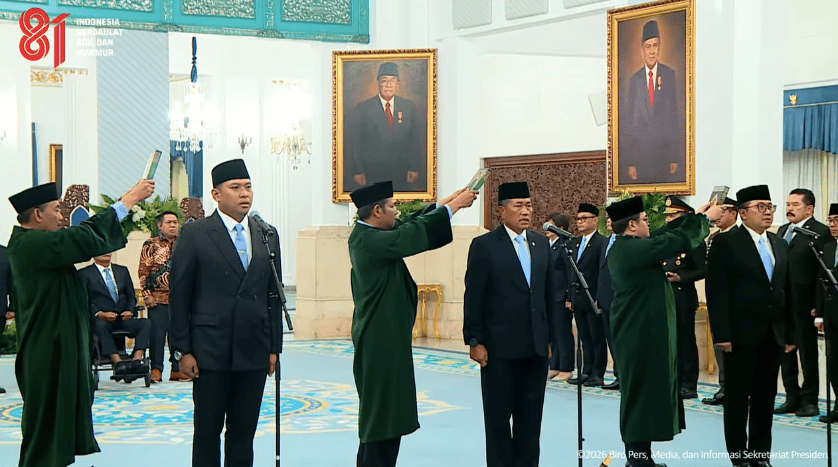 Prabowo Lantik Gubernur Universitas Republik Indonesia Beserta Wakilnya. (Foto: Sekretariat Presiden)