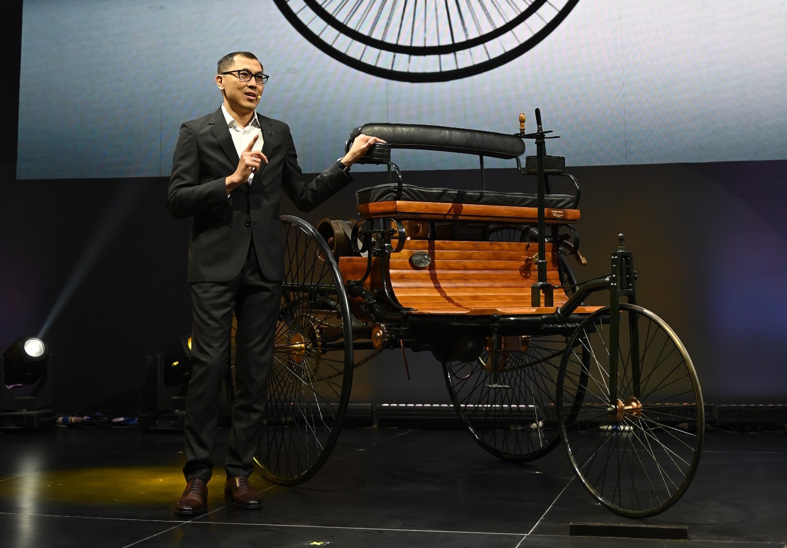 Unik, Booth  Mercedes di GIIAS 2026 Pamerkan Mobil Jadul Buatan 1886. (Foto: Mercedes-Benz Indonesia)