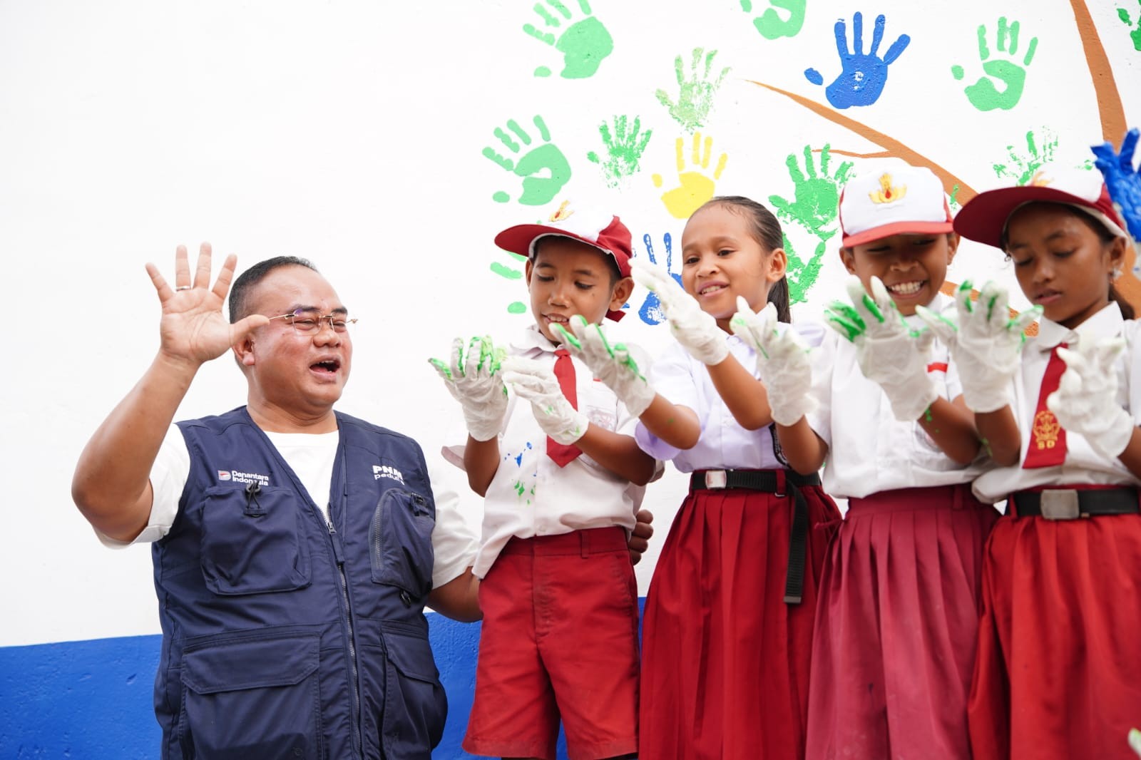 Kala Anak Nasabah PNM Mekaar Berkata ‘Orang Tua Saya Berjuang di Sawah, Saya Berjuang di Sekolah’. (Foto: PNM)
