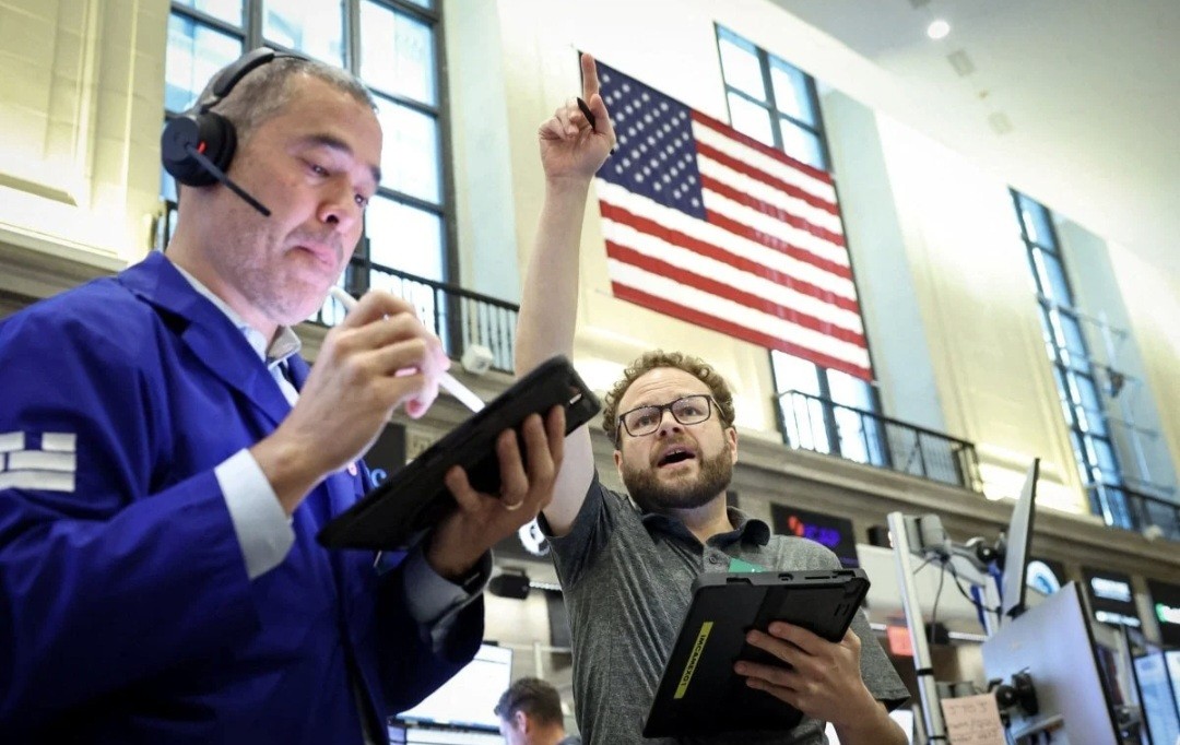 Wall Street Cetak Rekor Tertinggi, Didorong Penurunan Harga Minyak dan Imbal Hasil Obligasi (FOTO:Dok Laman Investing)