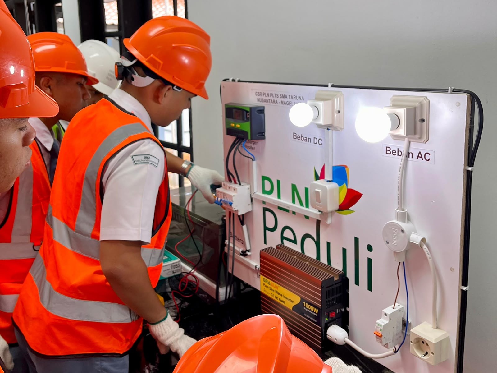 Siapkan SDM Untuk Transisi Energi, PLN dan IT PLN Beri Pelatihan Energi Terbarukan Bagi Siswa SMA. (Foto: Ilustrasi)