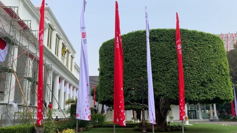 Menilik Penampakan Kompleks Istana Kepresidenan yang Mulai Bersolek Sambut HUT ke-81 RI. (Foto Binti M/IMG)