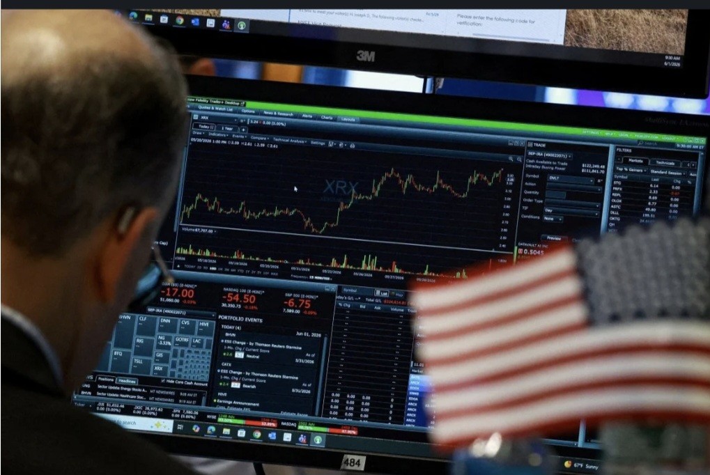 Wall Street Dibuka Variatif, Investor Nantikan Kabar Soal Pembukaan Kembali Selat Hormuz (FOTO:Dok Laman Investing)