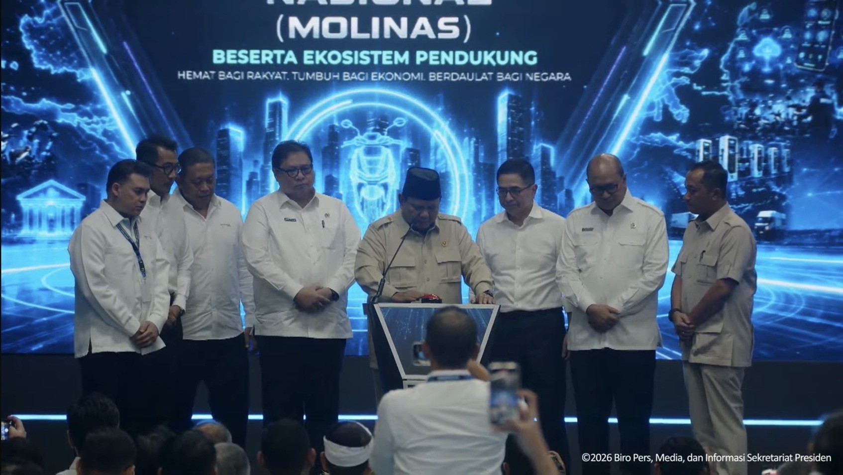 Prabowo Resmikan Motor Listrik Nasional dan Ekosistem Pendukung di Cikarang. (Foto YouTube Setpres)