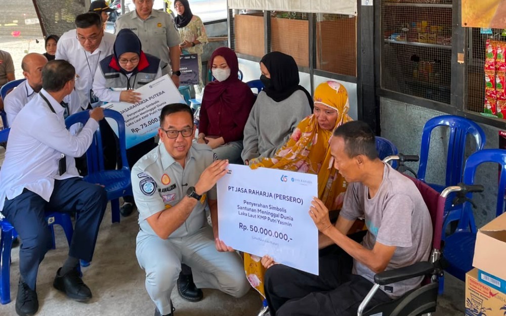Korban Kebakaran KMP Putri Yasmin Terima Santunan Rp125 Juta