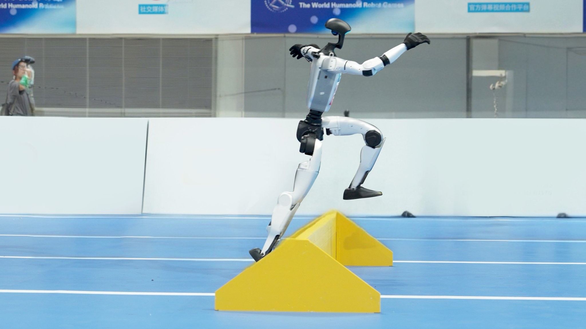 Saham Produsen Robot Humanoid Terbesar di Dunia Melonjak 600 Persen usai IPO. (Foto: Unitree)