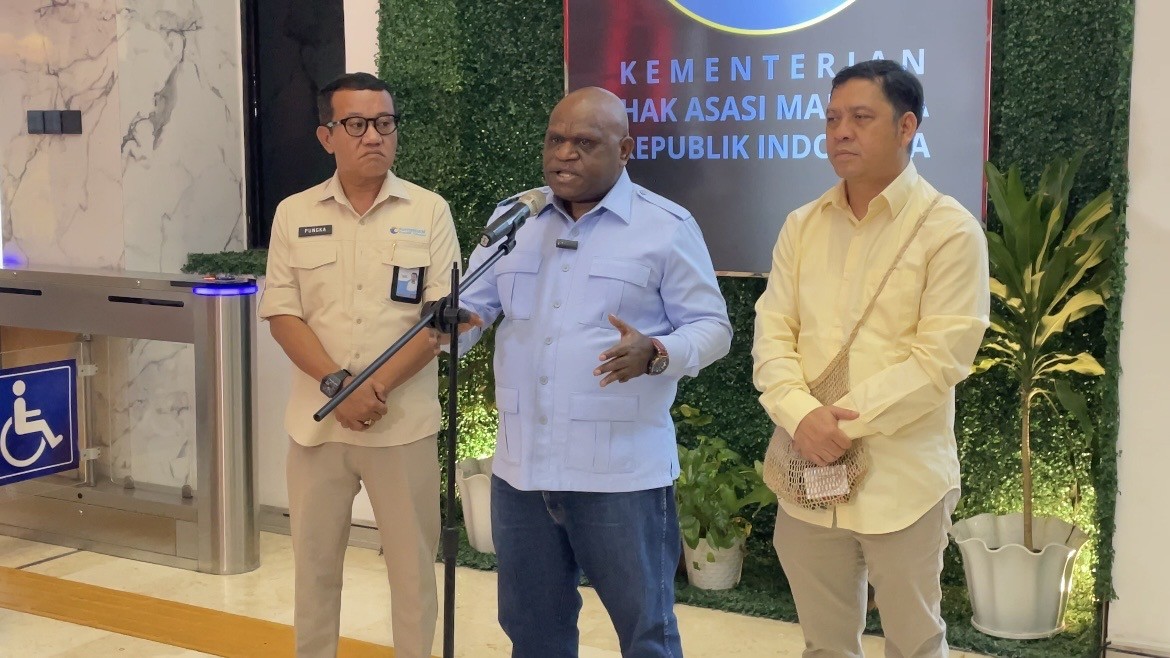 Natalius Pigai Ingin Sertifikasi HAM Jadi Syarat Kenaikan Jabatan untuk ASN dan TNI-Polri. (Foto: MNC Media)