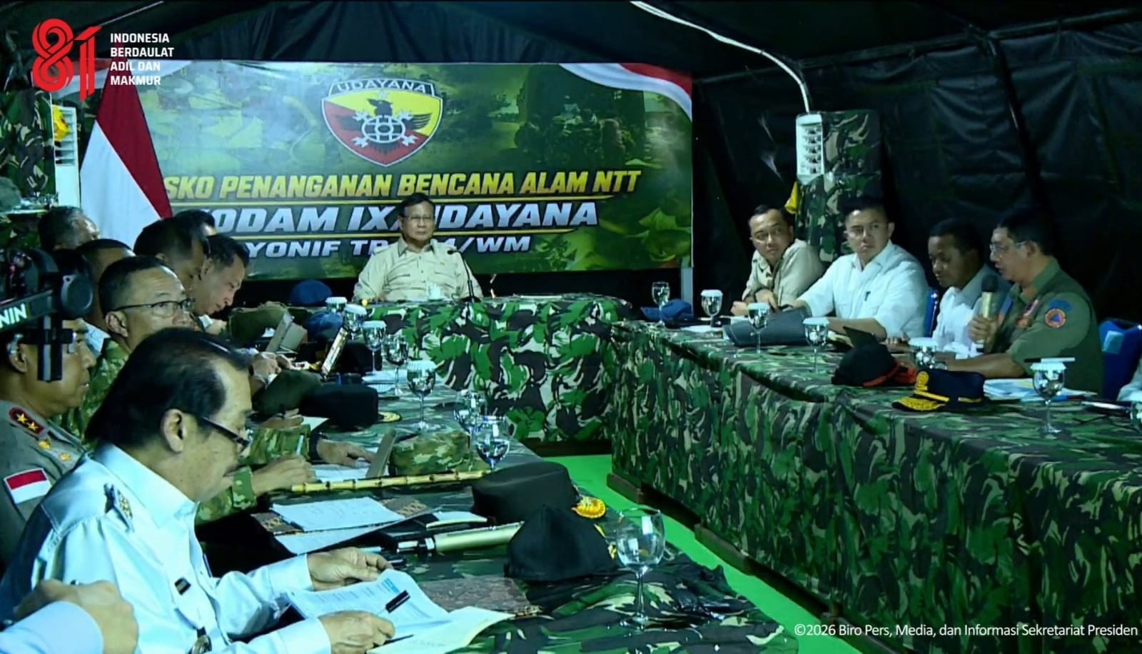 Prabowo Tiba di NTT, Langsung Gelar Rapat Penanganan Bencana Gempa. (Foto: iNews Media Group)