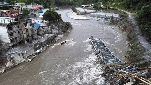 Kemlu Pastikan Belum Ada WNI Jadi Korban Banjir Bandang di Nepal–Tibet. (Foto: CBC)