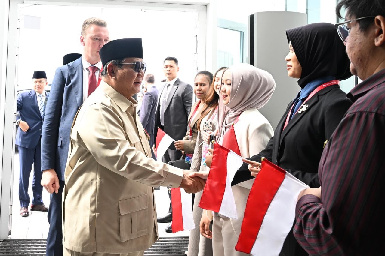 Tiba di Vladivostok, Prabowo Disambut Mahasiswa Indonesia di Rusia. (Foto: Sekretariat Presiden)