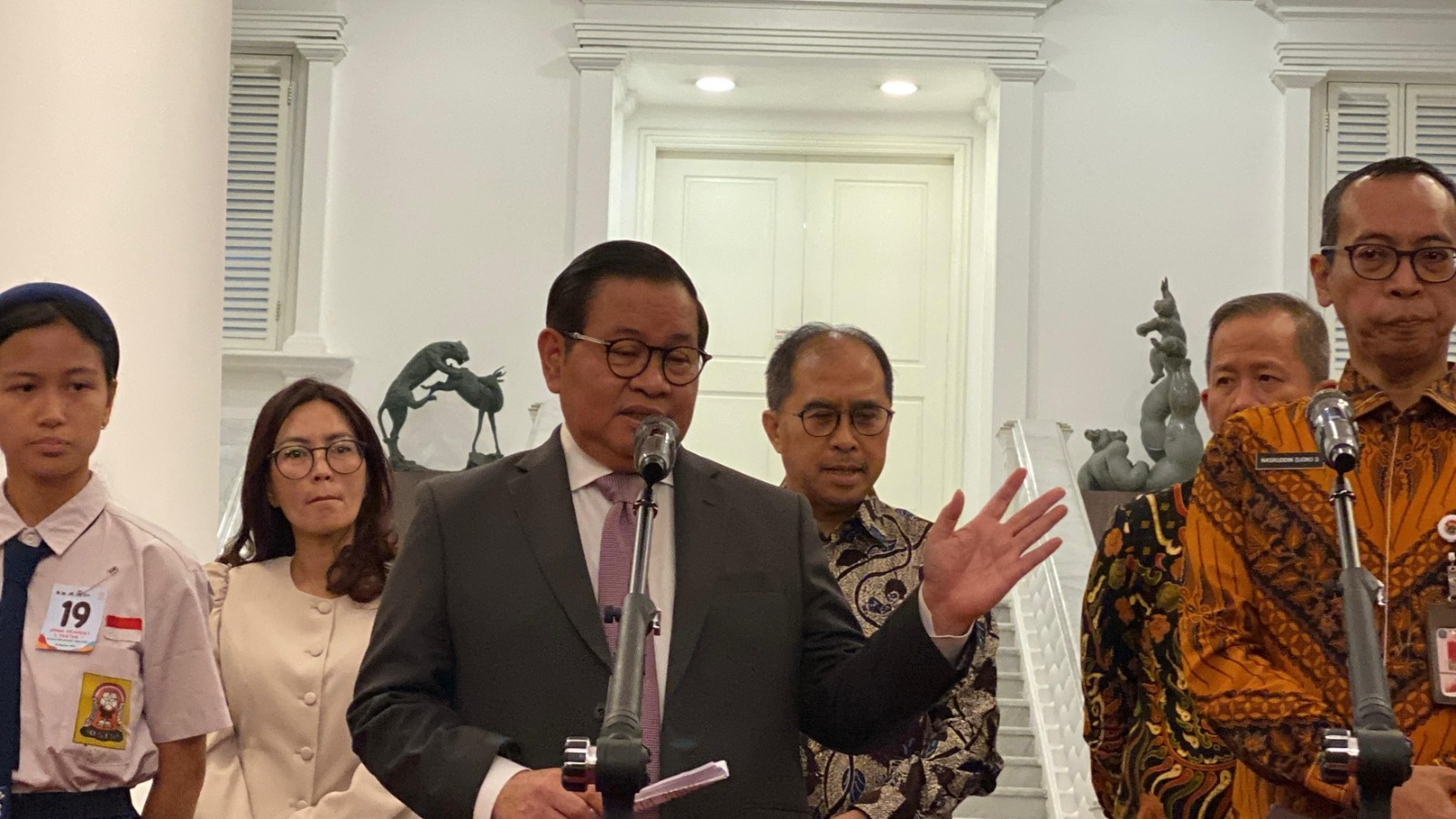 Tangani Penimbunan Sampah Ilegal, Pemprov DKI Jakarta Juga Tertibkan Sektor Horeka. (Foto: MNC Media)