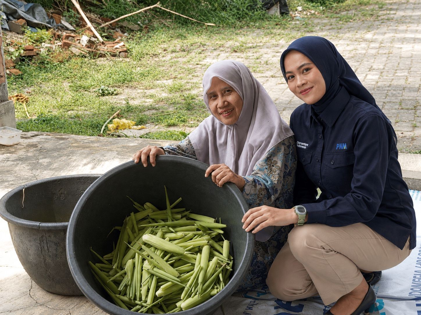 Jeli Lihat Peluang, Nasabah PNM Mekaar Sulap Sampah Pasar Jadi Usaha Beromzet Jutaan Rupiah. (Foto Istimewa/PNM)