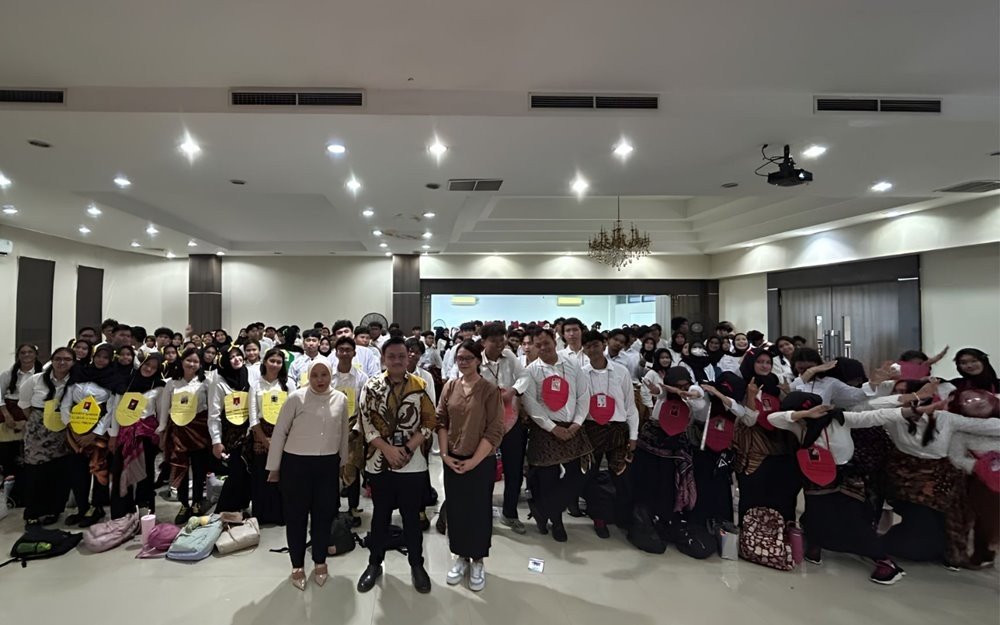 MNC Sekuritas Beri Edukasi Mahasiswa Baru STIE Tri Bhakti Agar Cerdas Berinvestasi