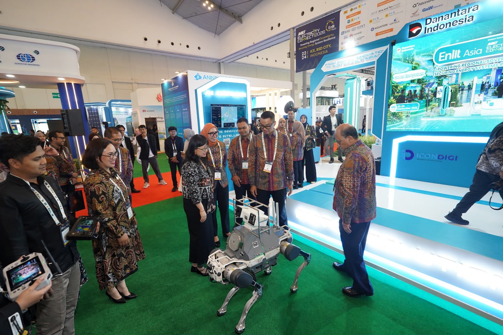 Robot Humanoid hingga Smart PJU, Inovasi Teknologi PLN Icon Plus di Electricity Connect 2026. (Foto Istimewa)