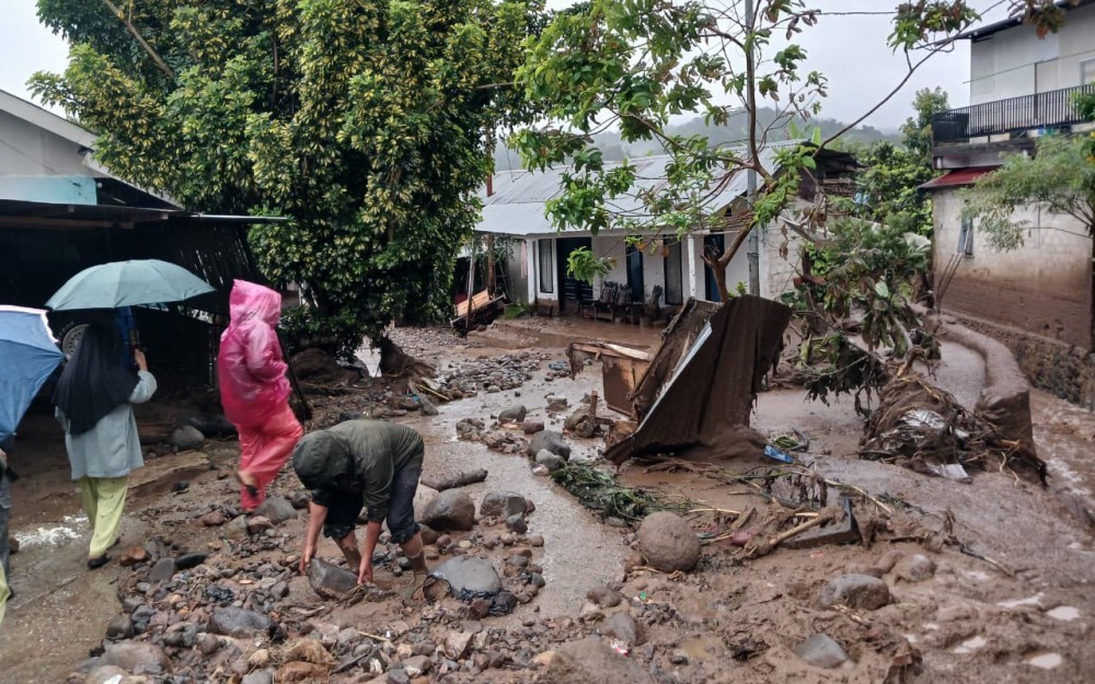 BNPB Prioritaskan Pencarian Korban Hilang Banjir Bandang di Solok 
