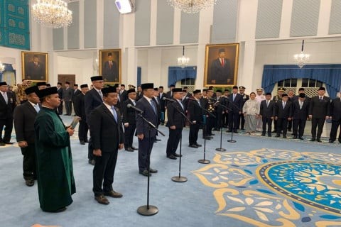 Luky Alfirman dan Nurkholisoh Ibnu Aman Dilantik Jadi Wamenkeu, Kemenkeu Kini Punya 3 Wakil Menteri. Foto: Biro Setpres.