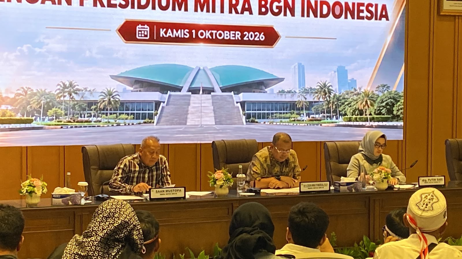 Dapur MBG Keluhkan Penangguhan SPPG hingga Terlilit Utang, DPR Bakal Panggil Kepala BGN (FOTO:Dok Ist)