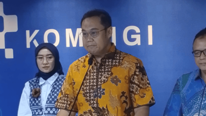 Komdigi Ungkap Masih Ada Paket Internet yang Belum Sesuai Putusan MK. (Foto: MNC Media)