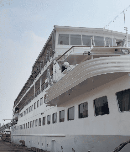 MV Doulos Hope Bersandar di Tanjung Priok, Bawa Ribuan Buku dan Relawan dari 35 Negara. (Foto: Doulos Hope Indonesia)