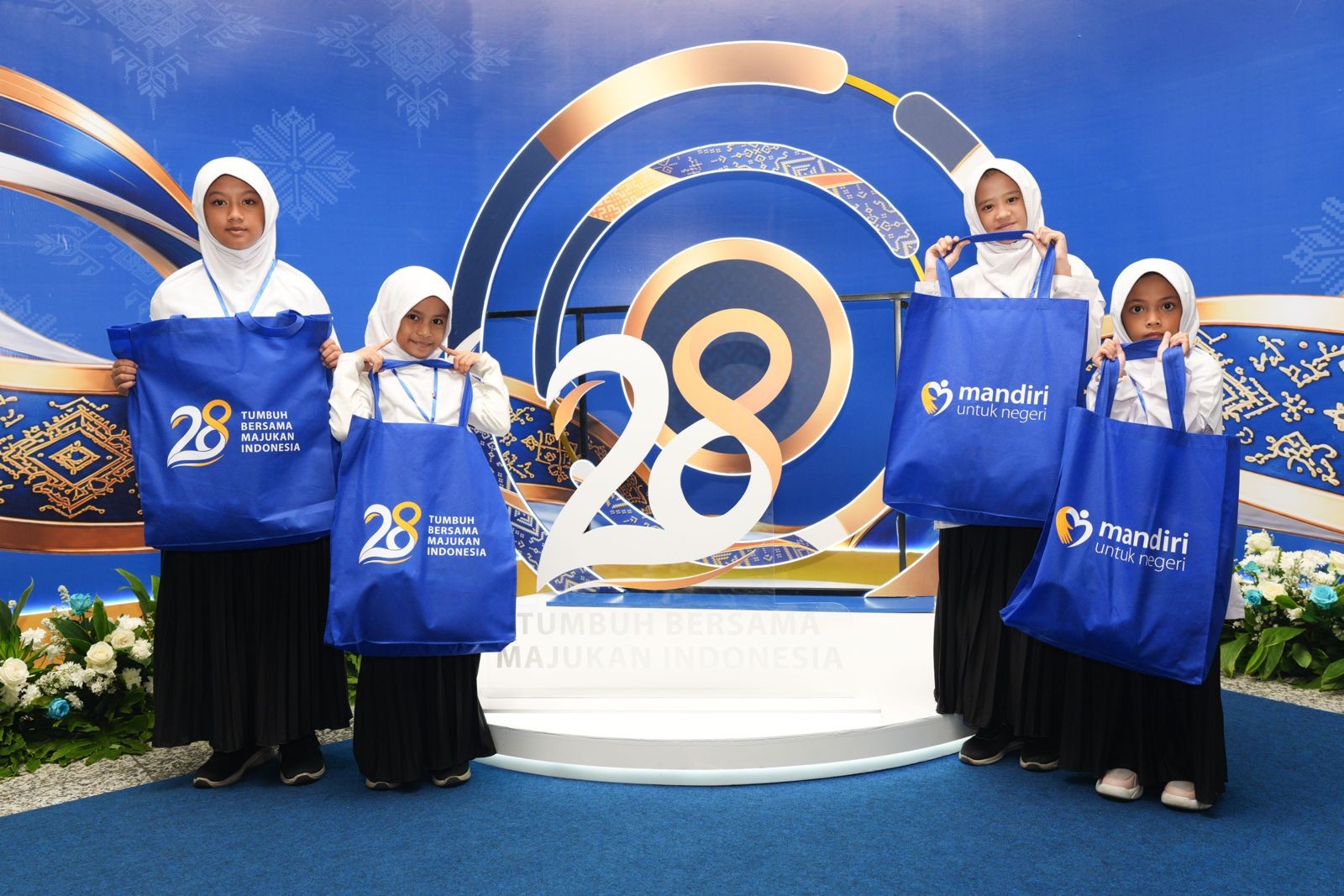 28 Tahun Bank Mandiri, Hadir dan Berbagi Manfaat untuk Masyarakat. (Foto: Doc Bank Mandiri)