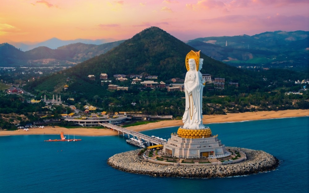 Liburan di Hainan China, Nikmati Pesona Suasana Tropis dan Budaya