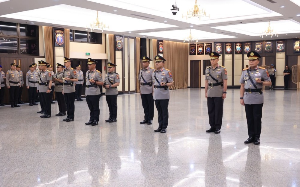 Kapolri Pimpin Sertijab, Komjen Dadang Hartanto Resmi Jabat Kapolda Metro Jaya