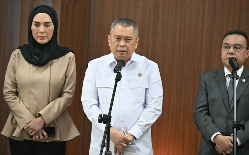 Perusahaan aplikasi dan pengemudi ojek online (ojol) diberi waktu paling lama enam bulan menyusul terbitnya Perpres Ojol. (Foto: Dok. Kemenhub)
