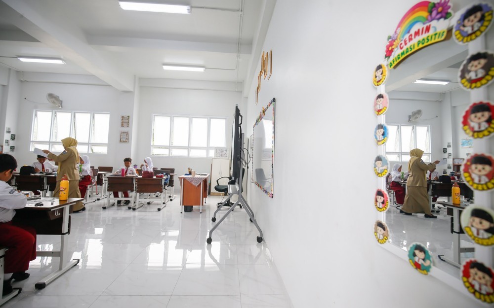 Pramono Janji Revitalisasi Sekolah Tua di Jakarta