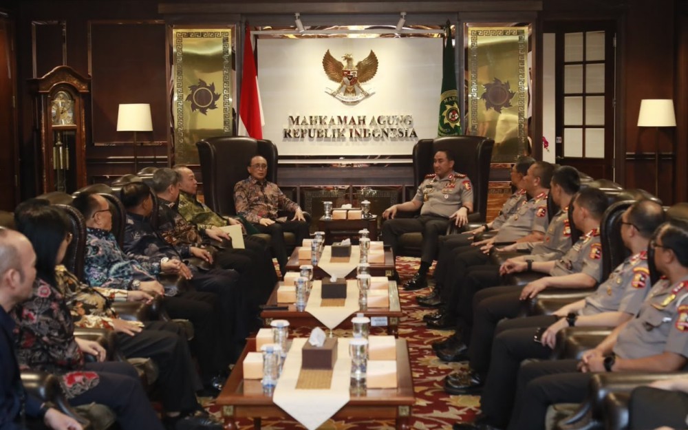 Perkuat Koordinasi dan Kolaborasi, Kapolri Kunjungi Mahkamah Agung