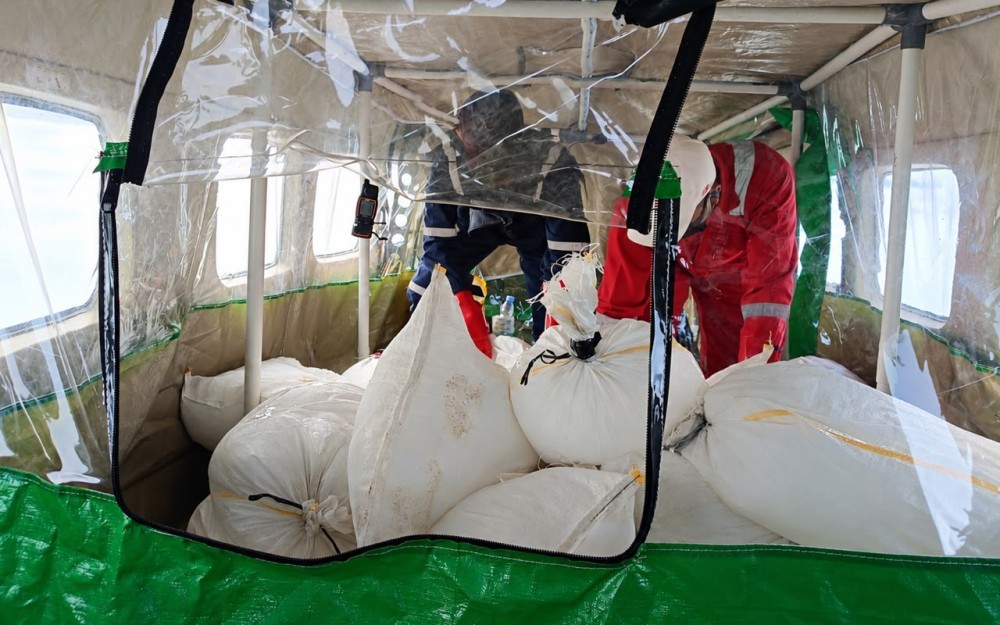 Atasi Asap Karhutla, 2,4 Ton Dry Ice Disemai di Langit Sumsel