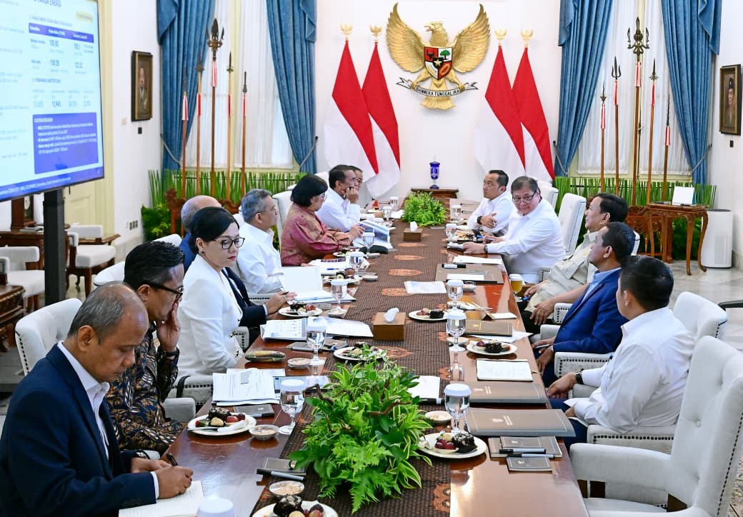 Prabowo Koordinasikan Upaya Stabilitas Rupiah hingga Pengedalian Inflasi Pangan. (Foto: BPMI Setpres)