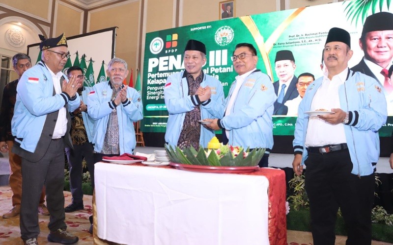 Pemerintah memberikan dukungan penuh kepada petani sawit untuk meningkatkan kemampuannya dalam sektor hulu dan hilir sawit. (Foto: Ist)
