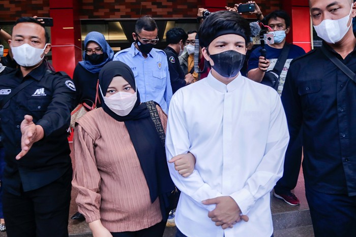 Lelang Headband Atta Halilintar Laku Rp2,2 Miliar, Disalurkan untuk Rumah Tahfidz Quran  (Dok.MNC Media)