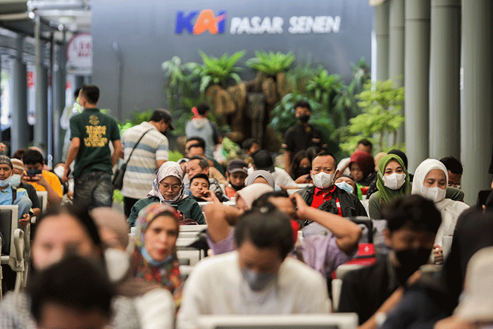 Hari Kejepit, 37.255 Penumpang Berangkat Liburan dari Stasiun Gambir dan Pasar Senen. (Foto MNC Media)