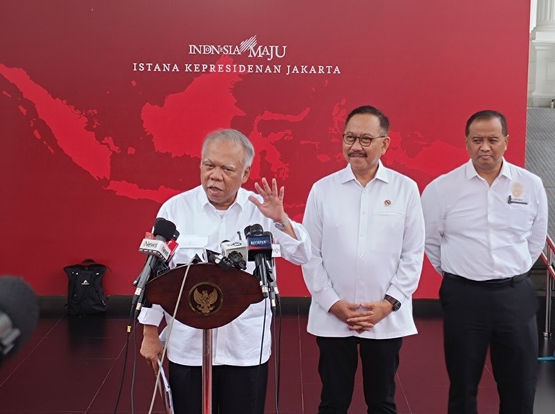Gelar Rapat, Jokowi Minta Penyediaan Lahan Investasi di IKN Dipercepat (foto raka dwi)