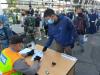 Mobilitas Penumpang KRL Meningkat, KCI Siagakan Petugas untuk Minimalisir Antrean. (Foto: MNC Media)